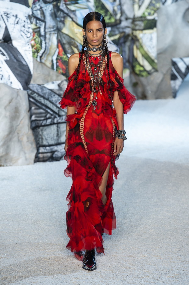 Pokaz Alexander McQueen SS19