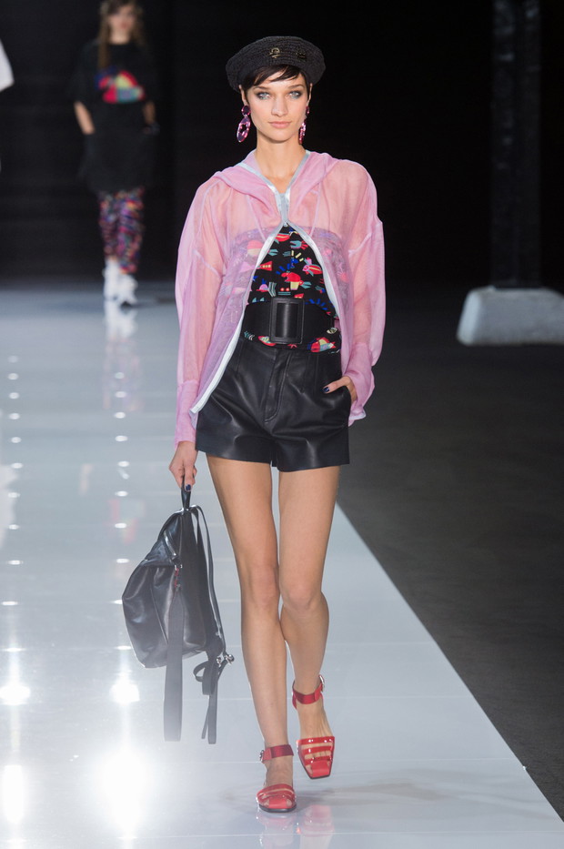 Pokaz Emporio Armani SS18