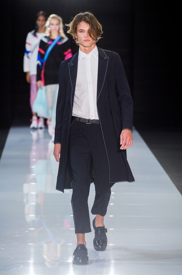 Pokaz Emporio Armani SS18