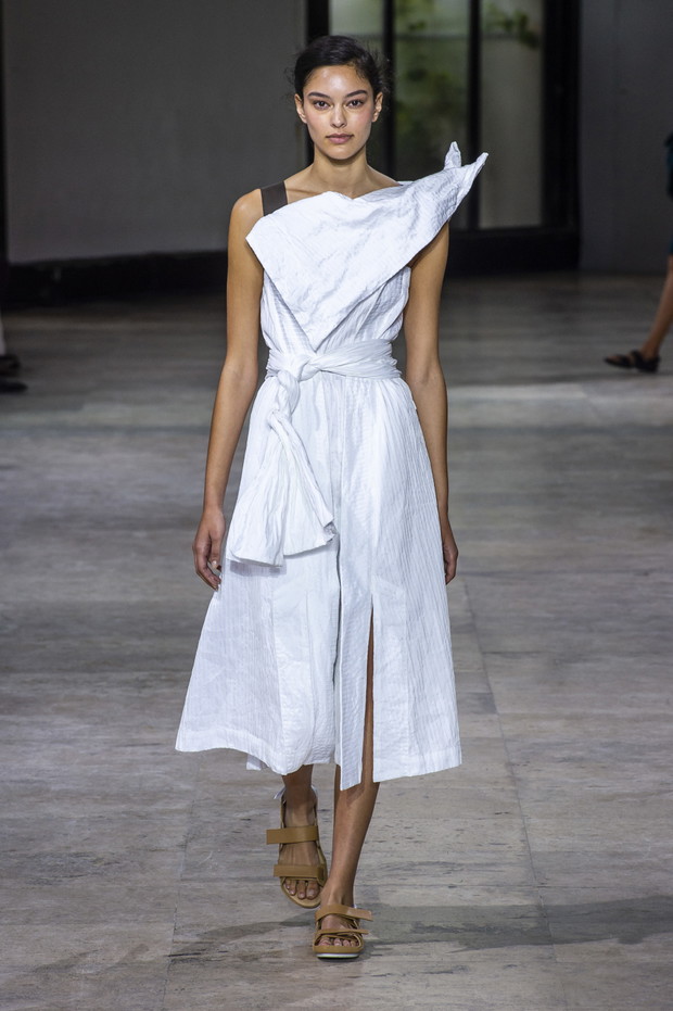 Pokaz Issey Miyake SS19