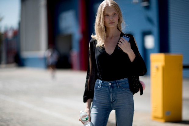 Street fashion: modelki off duty na New York Fashion Week SS17