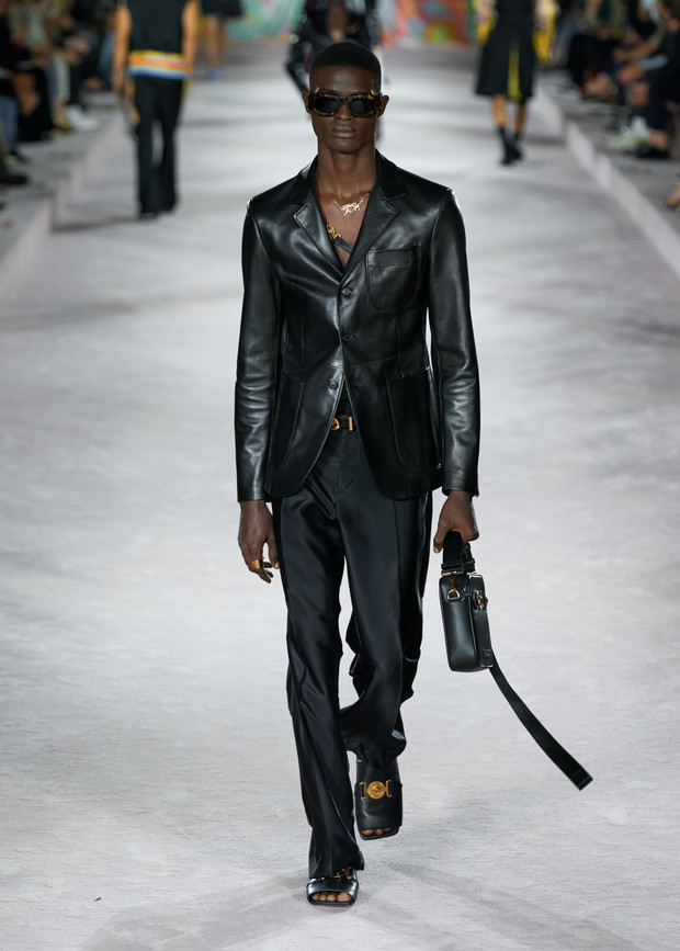 Versace wiosna-lato 2022