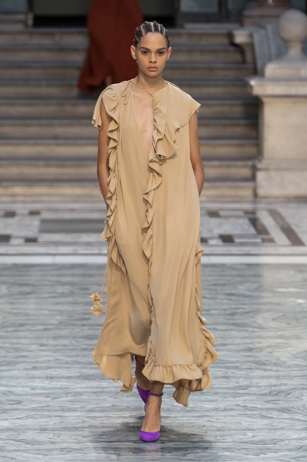 Pokaz Victoria Beckham SS20