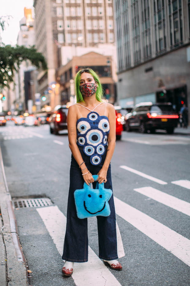 Stylizacje z NYFW wiosna-lato 2022 street fashion