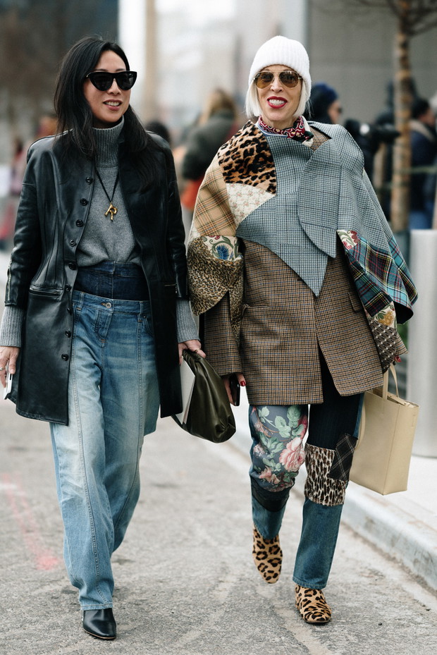 Jak noszą się teraz najbardziej stylowe dziewczyny z branży mody? Najmodniejsze stylizacje z ulic Nowego Jorku street style NYFW jesień-zima 2023/2024