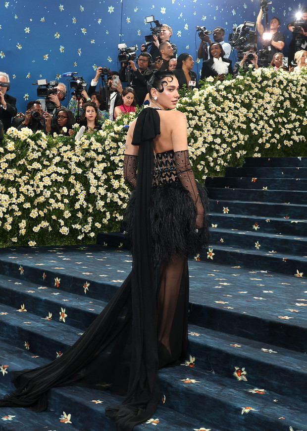 Met Gala 2025. Dua Lipa