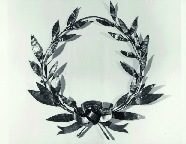 Laur, 1949 rok