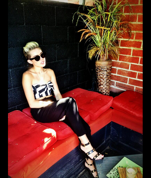 Miley Cyrus - stylizacje gwiazdy
