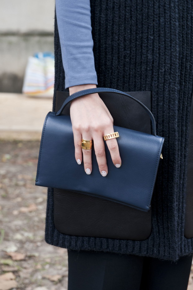Street fashion: fokus na buty i torebki
