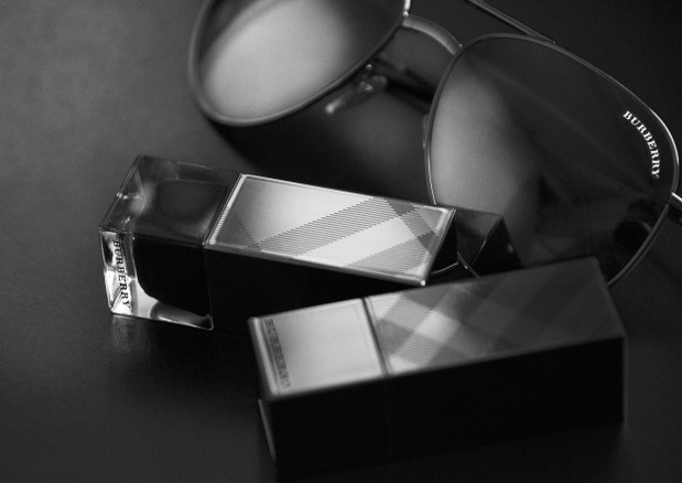 Suki Waterhouse ambasadorką zapachu Burberry Brit Rhythm