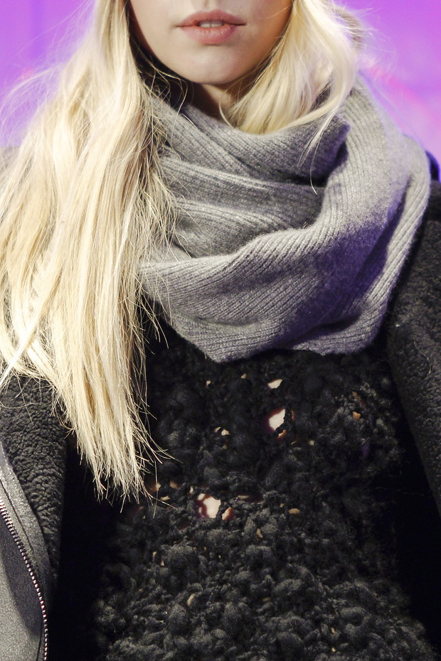 Szale oversize - trendy jesień-zima 2014/2015