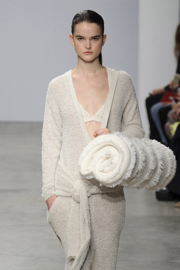 Trendy wiosna-lato 2015: faktury