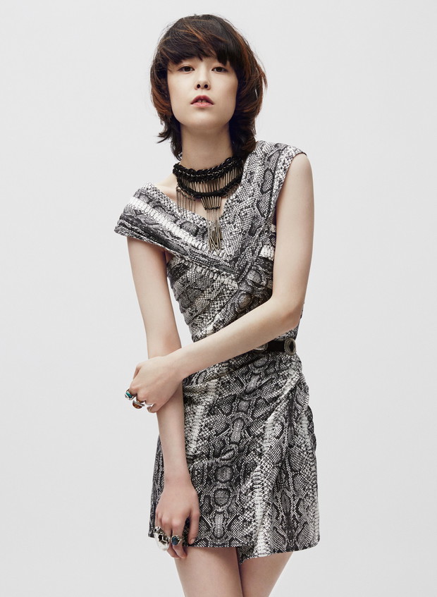 Ewa Władymiruk w lookbooku The Kooples wiosna-lato 2015