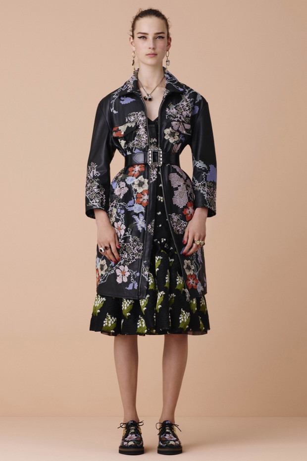 Alexander McQueen Resort 2016