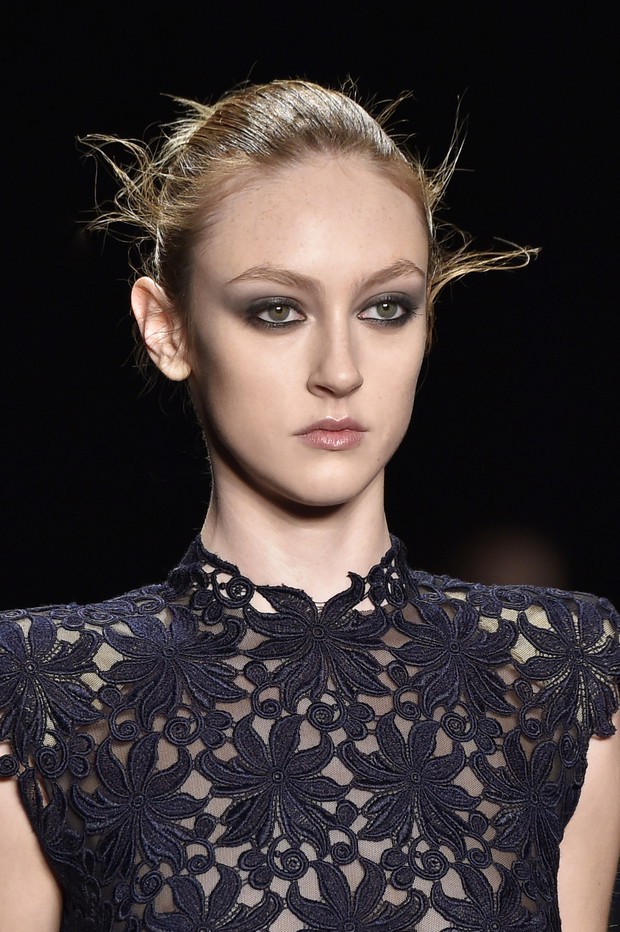 Look z wybiegu: Monique Lhuillier jesień-zima 2015/2016