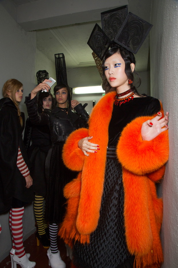 Pokazy haute couture jesień-zima 2015/2016. Backstage!