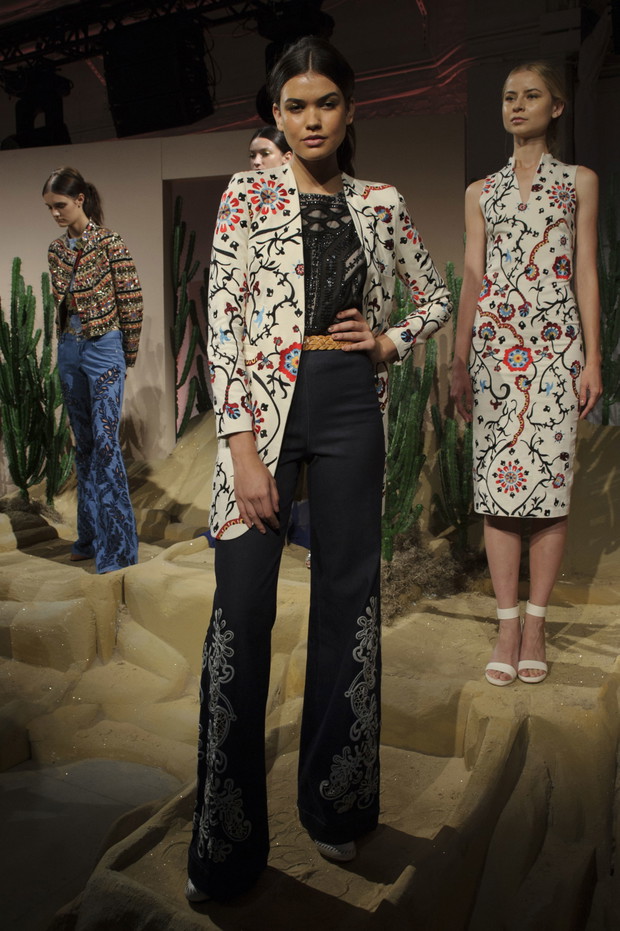 Alice + Olivia wiosna-lato 2016