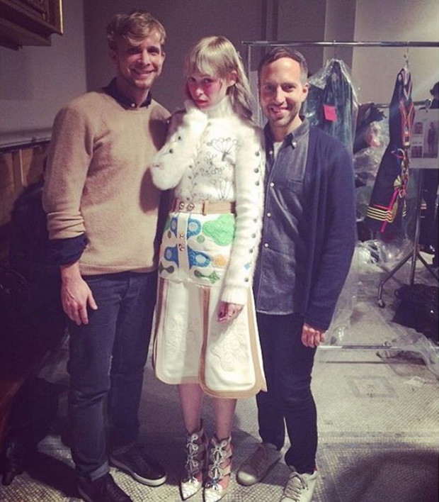 Petite Meller: lolita śpiewa