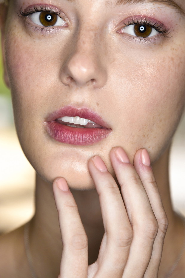 Manicure: trendy wiosna-lato 2016