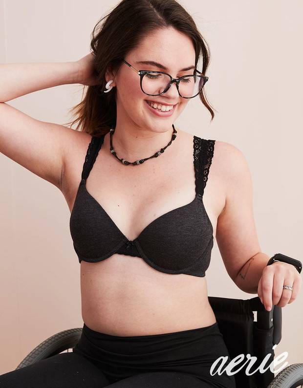 Abby Sams w kampanii bielizny Aerie