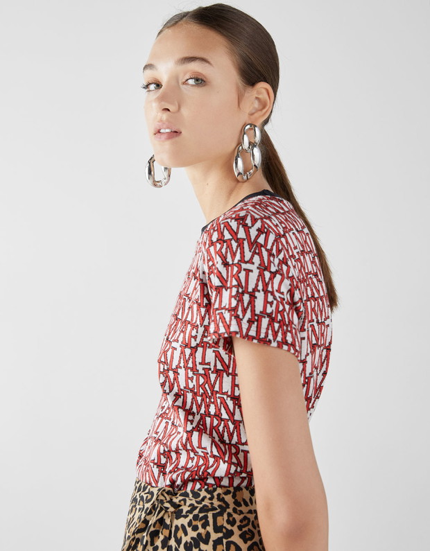 T-shirt z nadrukiem Bershka