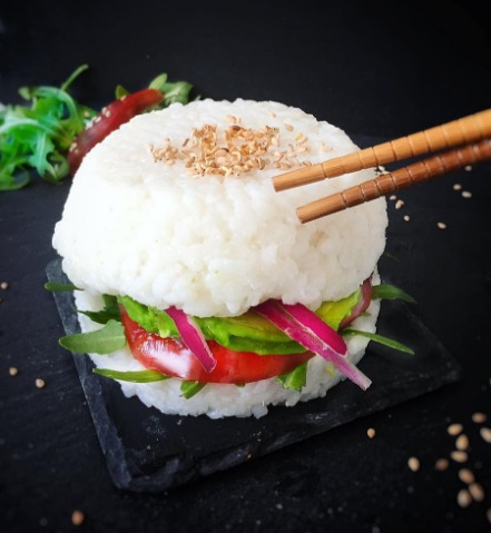 #BESTOFVEGANBURGER - hit na Instagramie, fot. @dubiodansmonbento