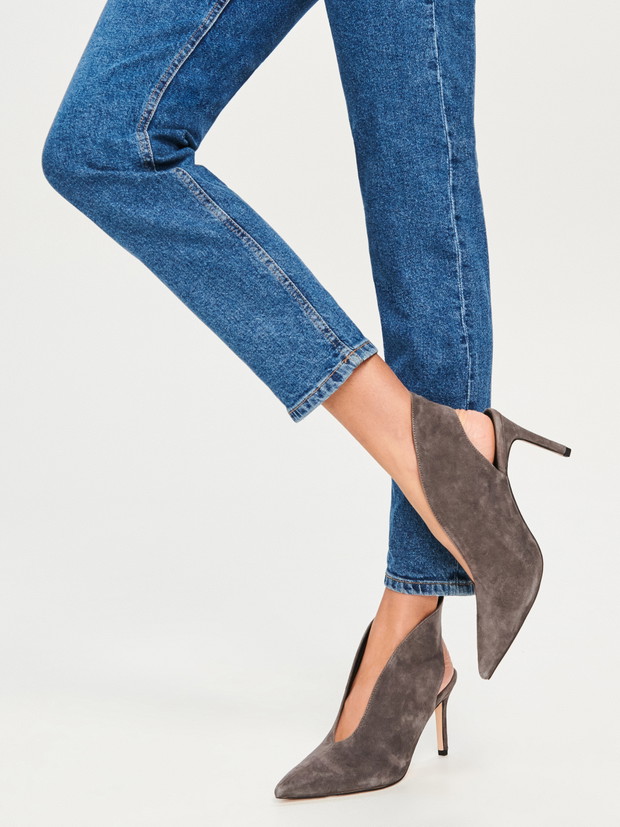 Buty Reserved