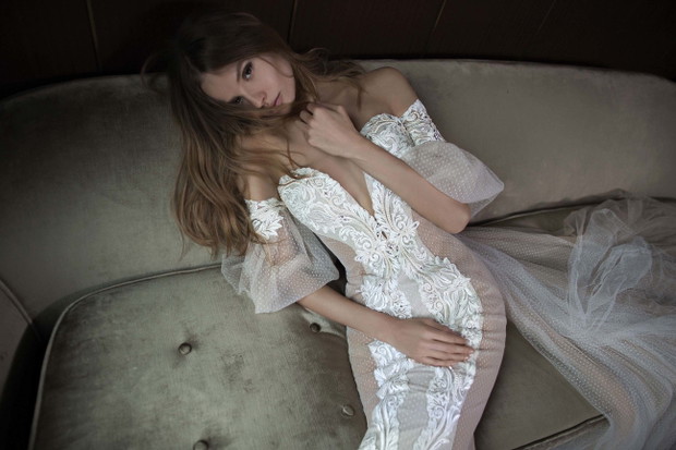 Magdalena Frąckowiak w sukniach ślubnych Berta Bridal