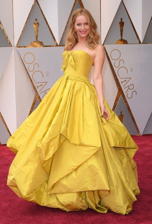 Oscary 2017: Leslie Mann w sukni Zac Posen