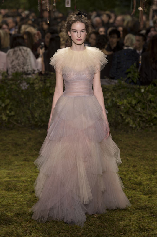 Suknie ślubne z pokazów haute couture wiosna-lato 2017