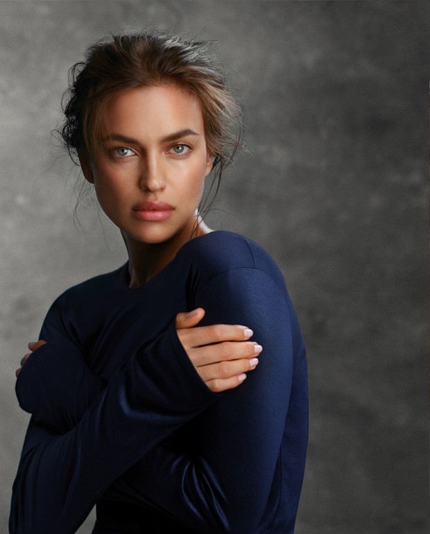 Irina Shayk w kampanii Intimissimi Every Wear Book