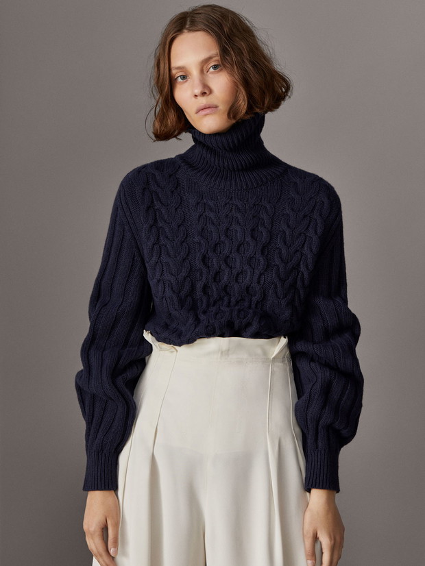 Sweter z warkoczowym splotem Massimo Dutti