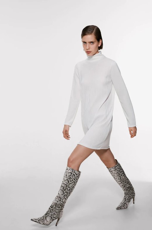 Zara: sukienki z wyprzedaży lato 2020