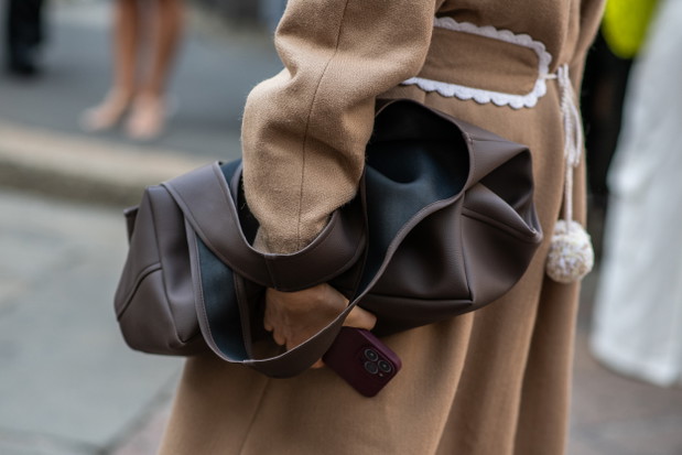 Najlepsze dodatki z Milan Fashion Week wiosna-lato 2023 street style