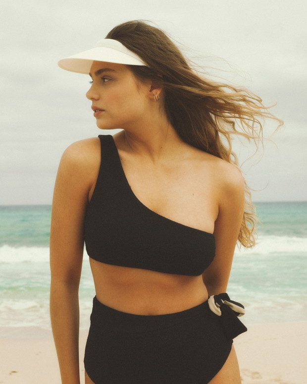 Undress Code SS22