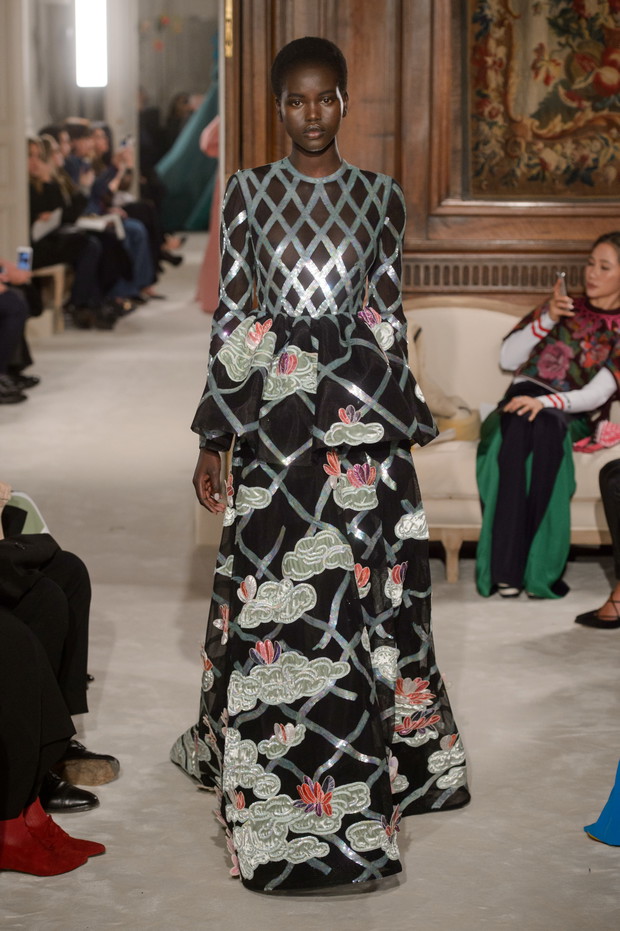 Nowa kolekcja Valentino SS18