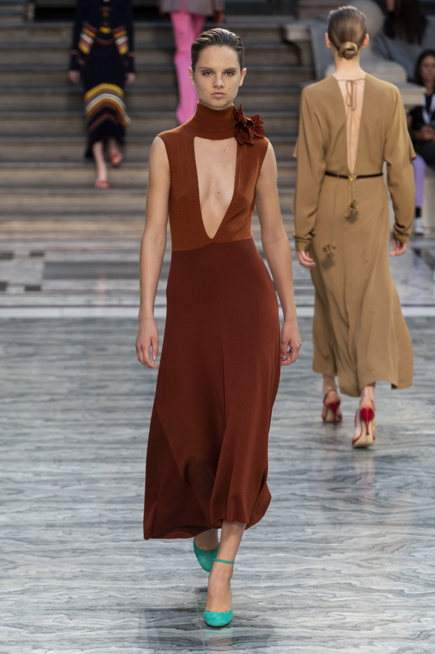 Pokaz Victoria Beckham SS20