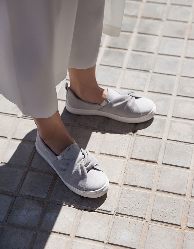 Modne buty z sieciówek wiosna 2016, Bershka 139,90 zł, fot. mat. prasowe