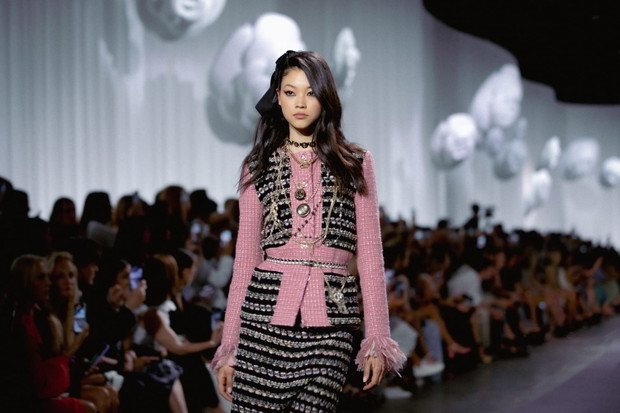 Chanel 2021/22 Métiers d’art show