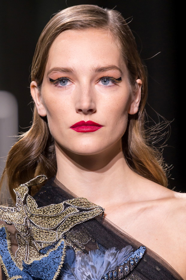 Elie Saab haute couture jesień-zima 2016/2017 - detale, fot. Imaxtree