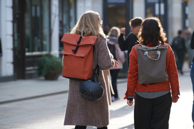 London Fashion Week jesień-zima 2021/2022: stylizacje