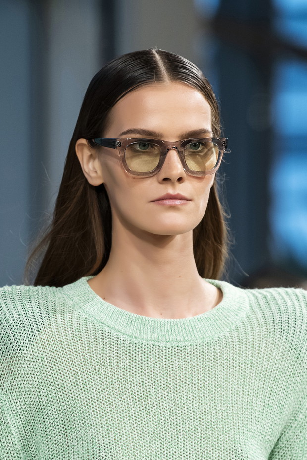 Okulary przeciwsłoneczne z filtrem Tibi, trendy wiosna lato 2020