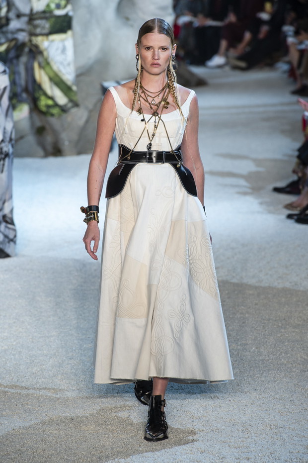 Pokaz Alexander McQueen SS19