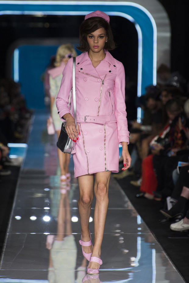 Pokaz Moschino jesień-zima 2018/2019