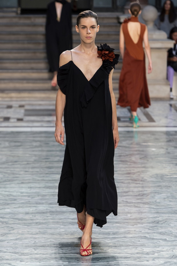 Pokaz Victoria Beckham SS20