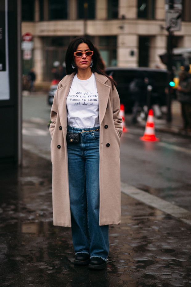 Street style po francusku. Tak noszą się teraz najbardziej stylowe dziewczyny z branży mody Paris Couture Week wiosna-lato 2023