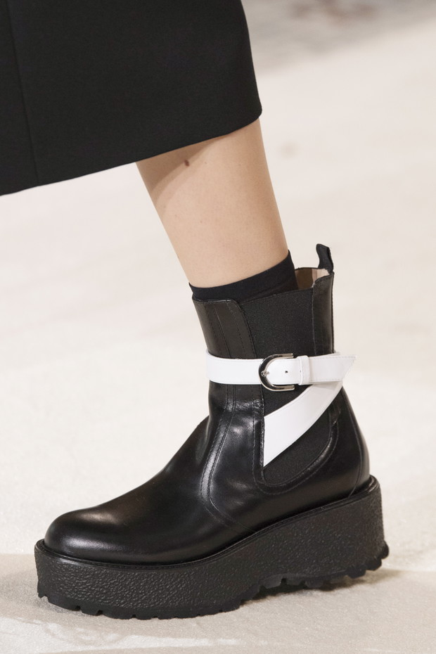 Buty na jesień damskie (2020): trendy z wybiegów