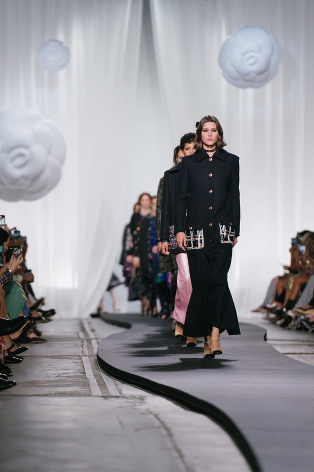 Chanel 2021/22 Métiers d’art show
