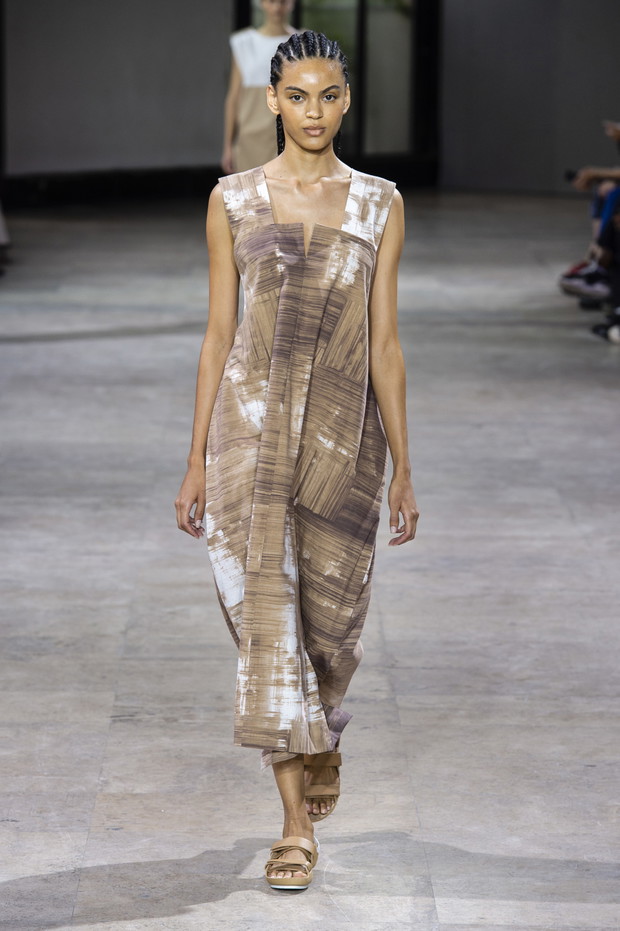 Pokaz Issey Miyake SS19