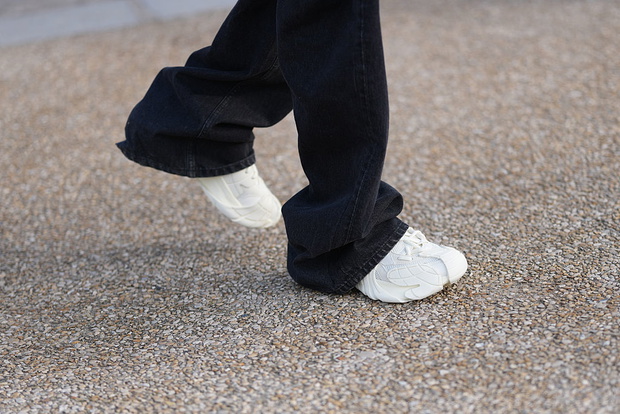 Arch support sneakers – modne i wygodne buty 2026